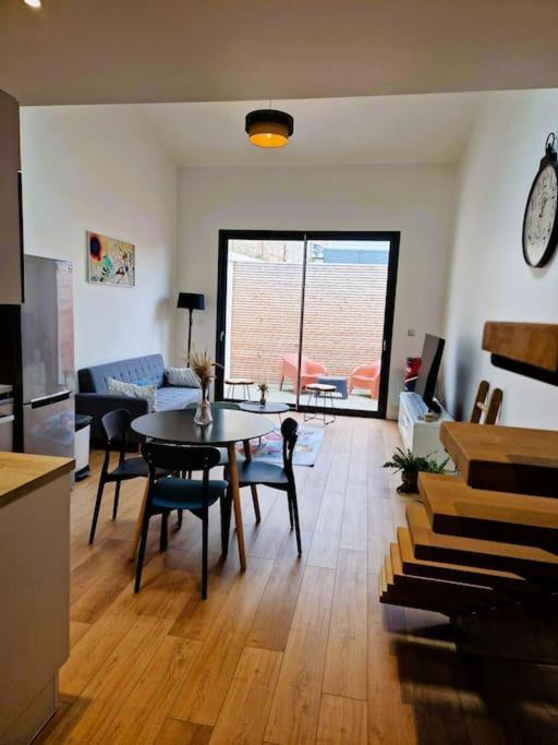 Le Bellay ¤ 2 Chambres ¤ Cour ¤10 Mins Centre¤ Amiens Esterno foto
