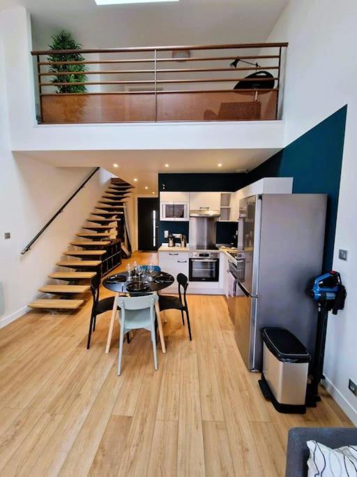 Le Bellay ¤ 2 Chambres ¤ Cour ¤10 Mins Centre¤ Amiens Esterno foto